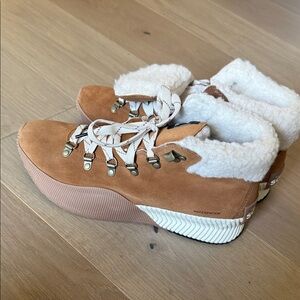 Sorel Women's Brown Waterproof Winter Boots